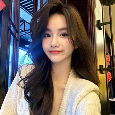 愤怒的黑人女孩与她的怪物